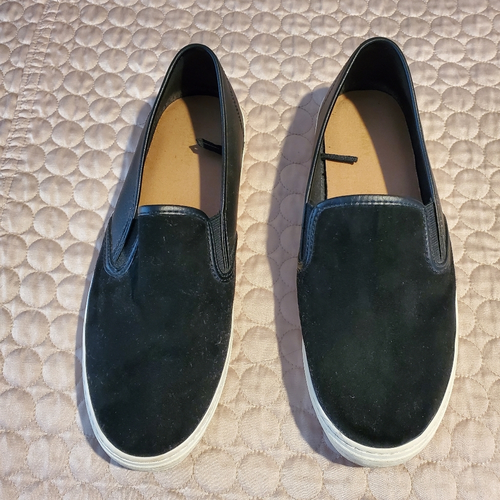 Black Sneakers